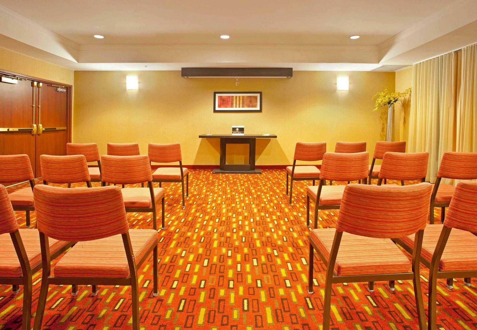 Courtyard El Paso Airport Otel Dış mekan fotoğraf